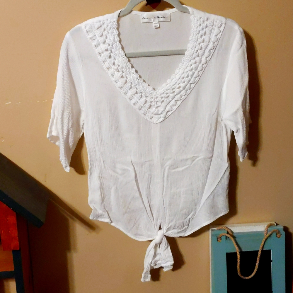 Chelsea & Theodore M Gauze Tie Front Top